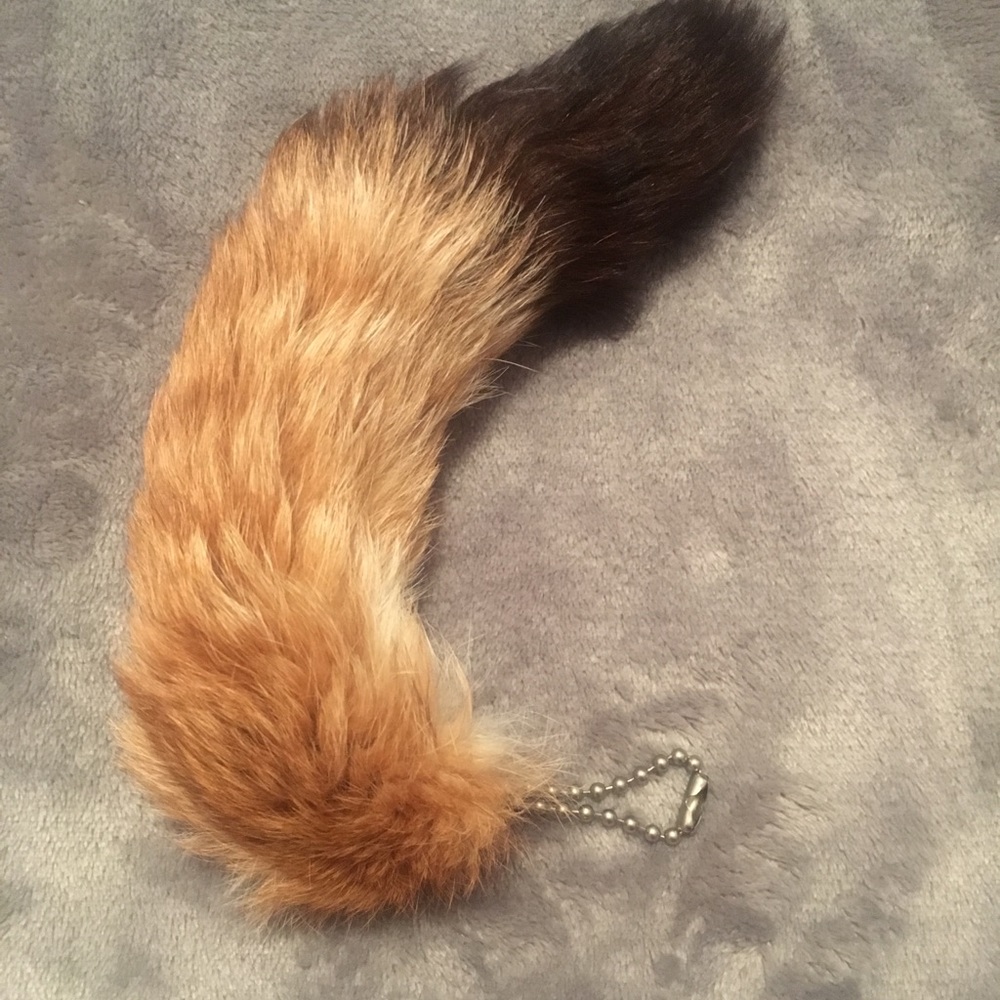 Real fur lynx tail keychain!